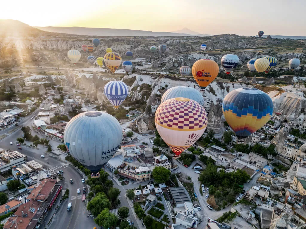Kapadokya'da Balon Turu